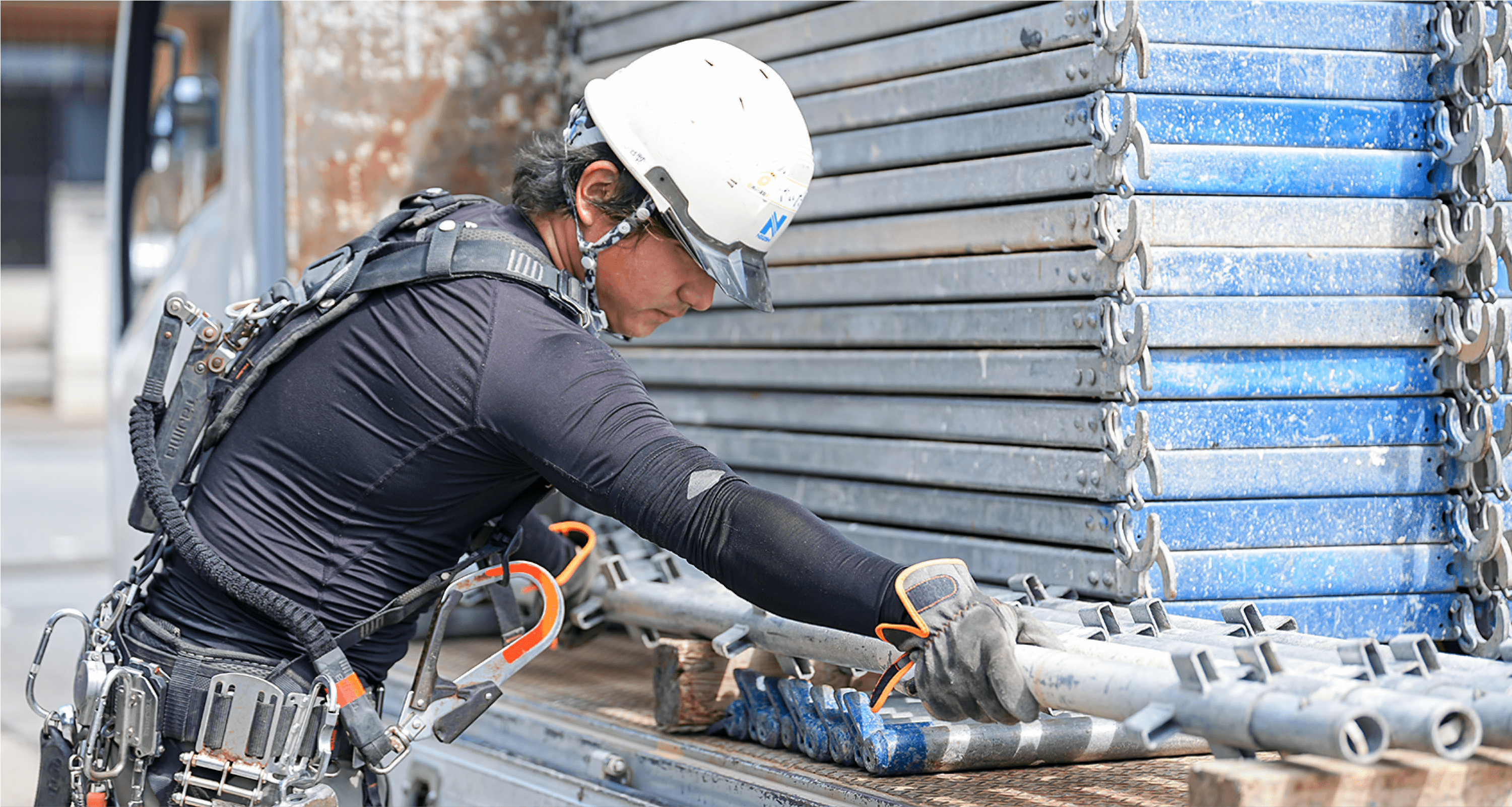 建設業、土木業でがんばる人の一番そばに